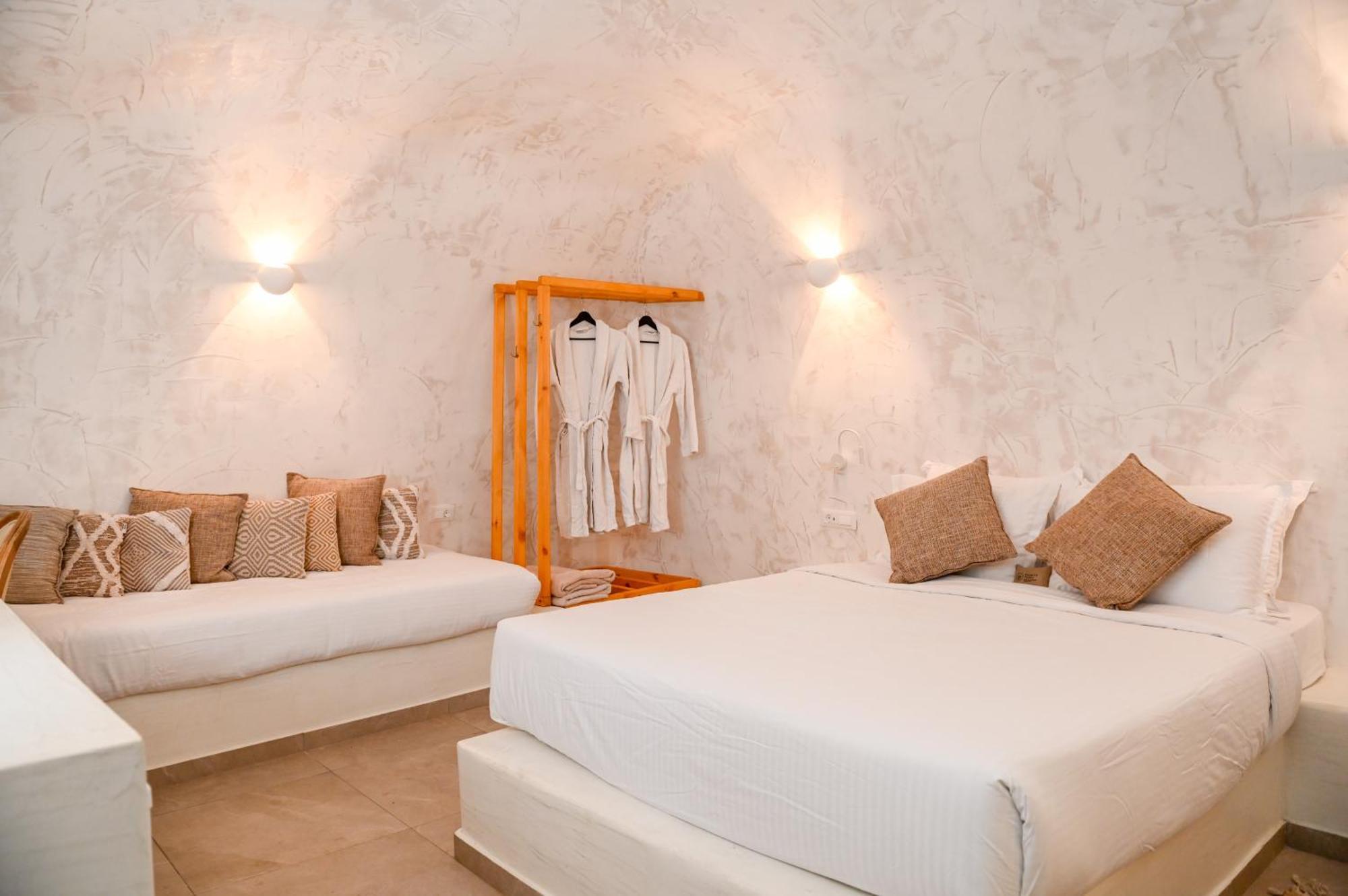 לינה וארוחת בוקר Akrotírion White Curves Santorini מראה חיצוני תמונה