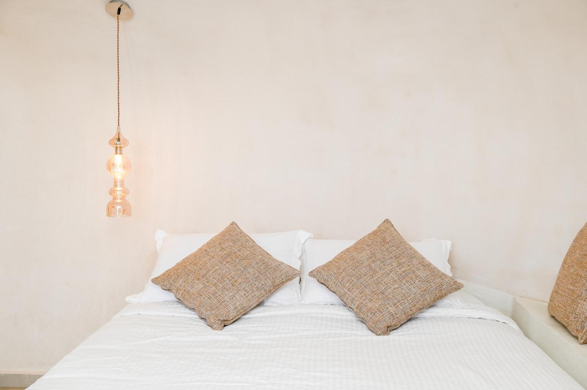 לינה וארוחת בוקר Akrotírion White Curves Santorini מראה חיצוני תמונה
